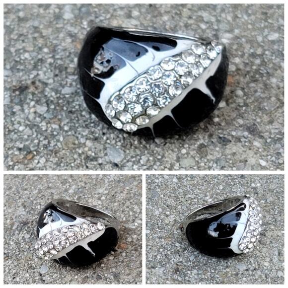 no brand Jewelry - Silver Tone Black Enamel Art Deco Rhinestone Ring